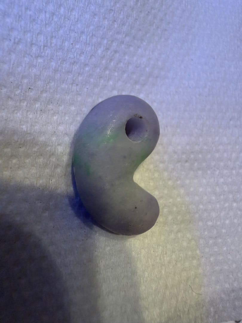 見事な素晴らしい透光性‼️糸魚川ラベンダー翡翠‼️希少‼️送料無料‼️破格出品‼️