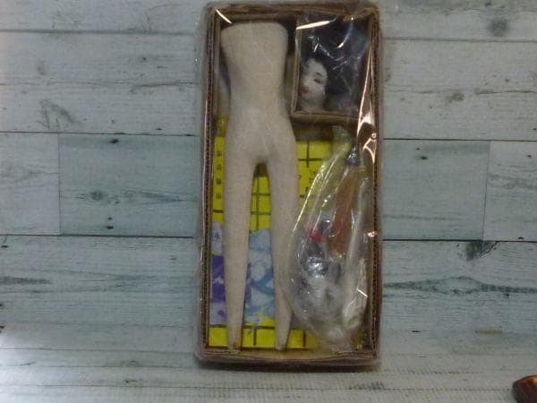 激レア　超珍品　昔の専門学校で使用された人形作成キット　未使用品　現状品