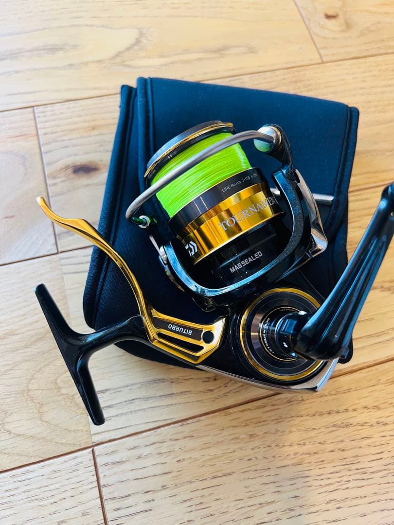 ダイワ　トーナメント磯　2500XH-LBD