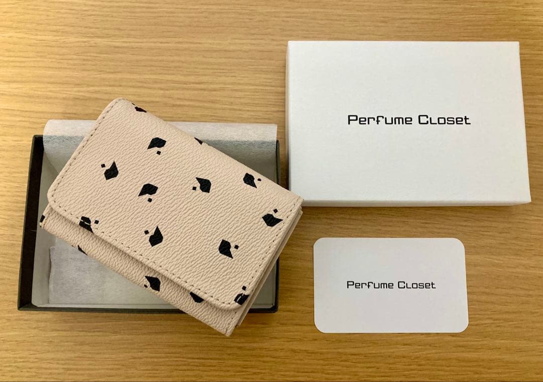Perfume Closet P-DOT カードホルダー ベージュ