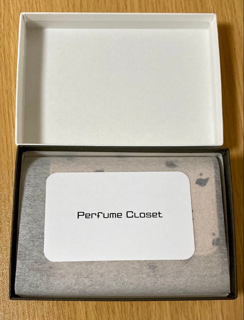 Perfume Closet P-DOT カードホルダー ベージュ