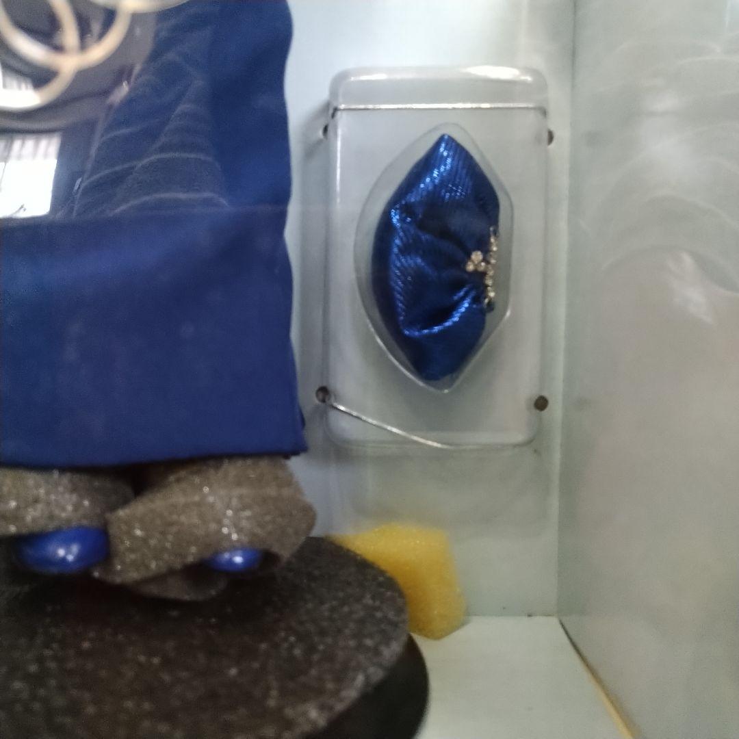 ダイアナ妃人形