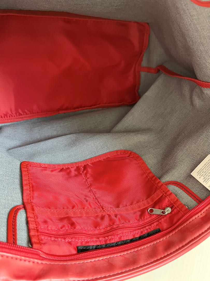 新品　未開封　日本未入荷Nikeジム、デイリーバック　24Lお値下げしました