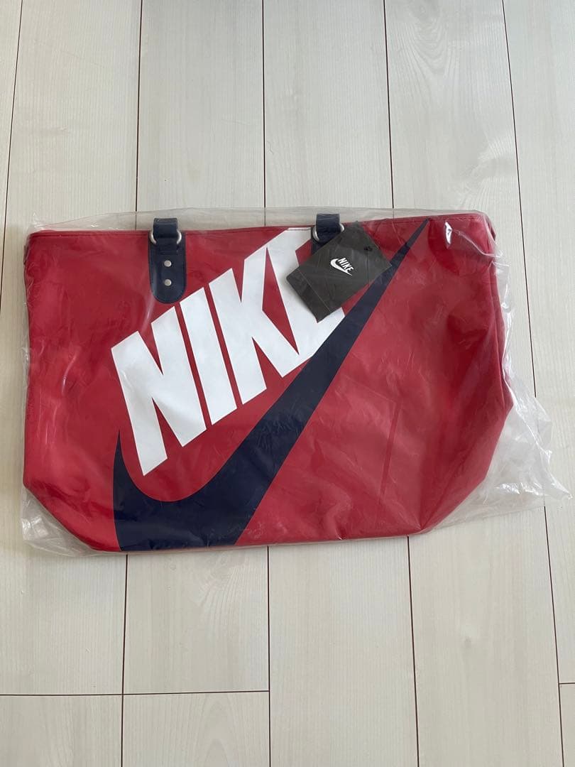 新品　未開封　日本未入荷Nikeジム、デイリーバック　24Lお値下げしました