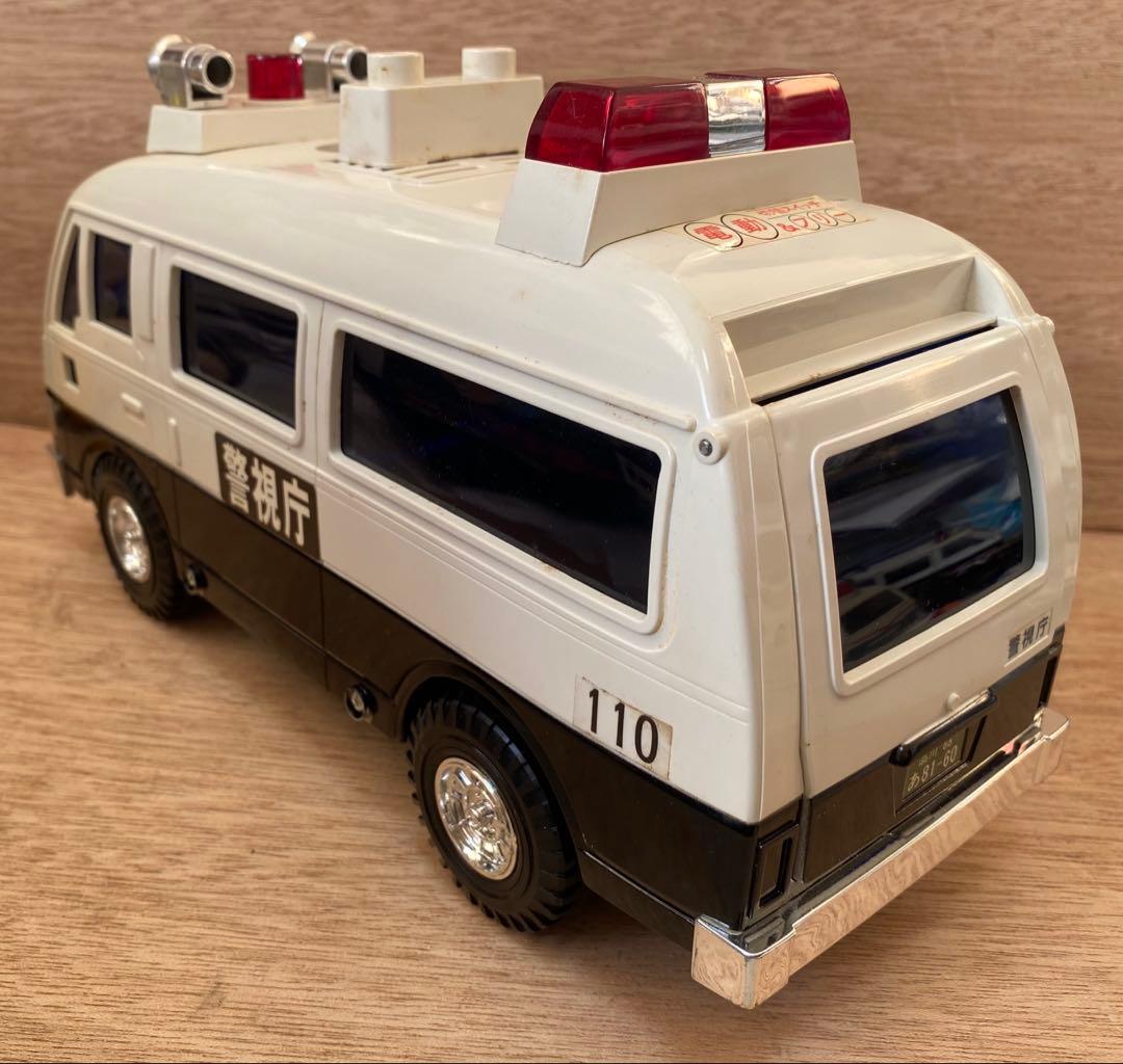 新品　日本製　1/16ビッグスケール　ミニカー　日産　キャラバン　パトカー