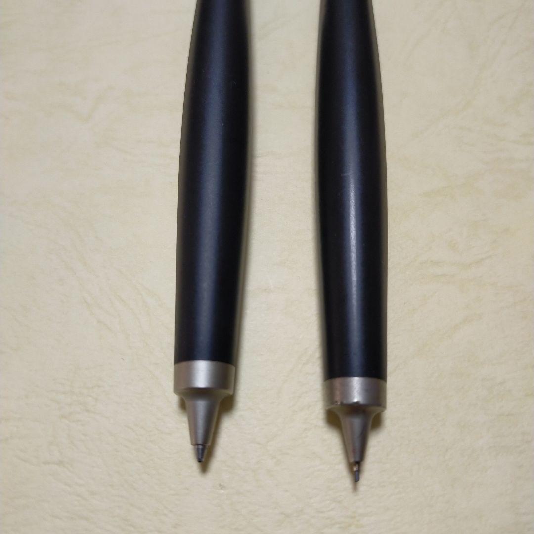 LAMY 黒ボールペンとシャーペンの 2本と替え芯