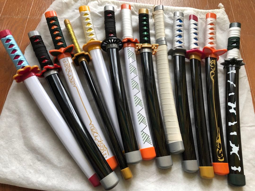 鬼滅の刃 刀 全13本セット