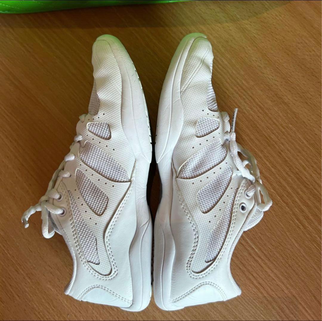 【値下】美品 22cm Varsity バーシティチアシューズA41 ケース付き