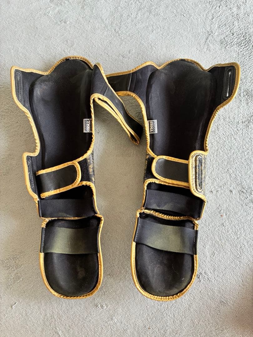 キックボクシング　TOP KING レガース