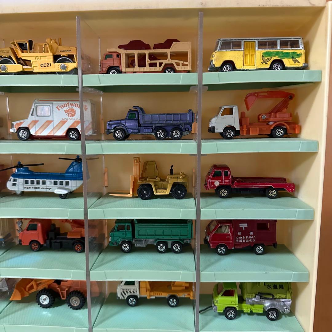 TOMICA店頭用ディスプレイショーケース+ミニカー42台セット コレクション
