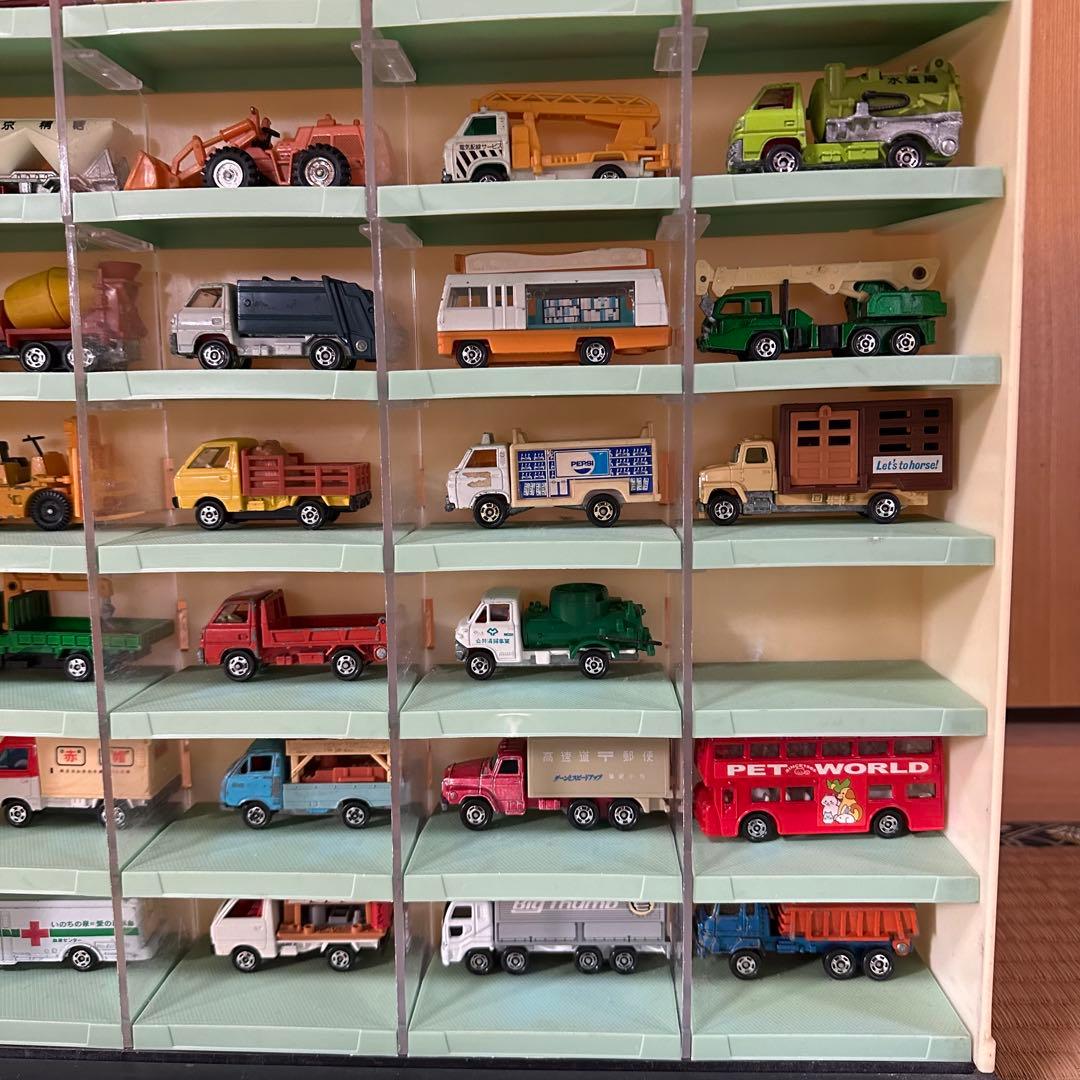 TOMICA店頭用ディスプレイショーケース+ミニカー42台セット コレクション