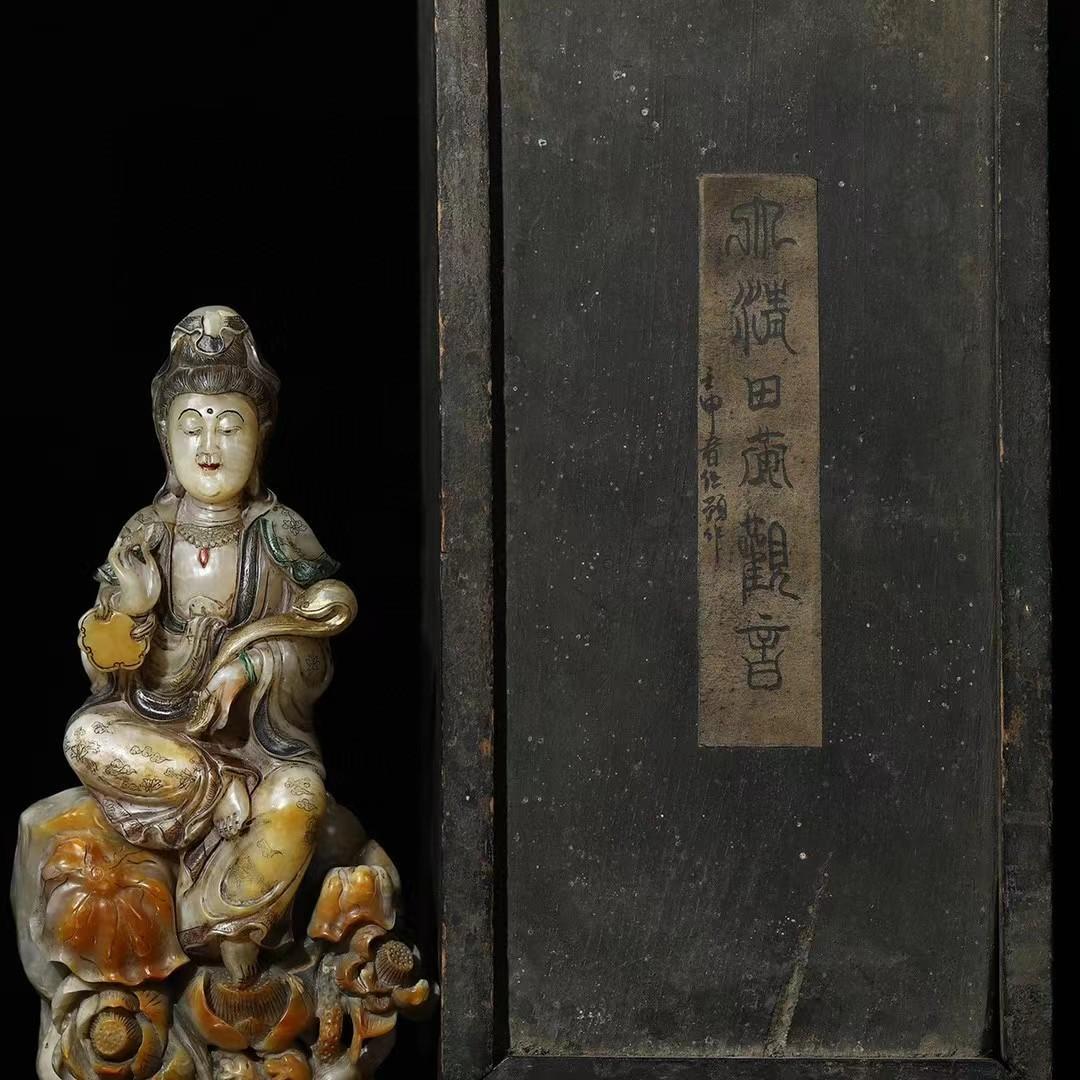 中国古美術・旧蔵寿山石彩絵【観音赐福】・仏像 ・木箱付き・手彫り・文房具・風水