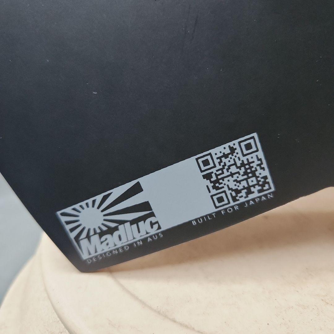 JSサーフボード　BLACK BARON2+1 5'5\" EP/PUフォーム