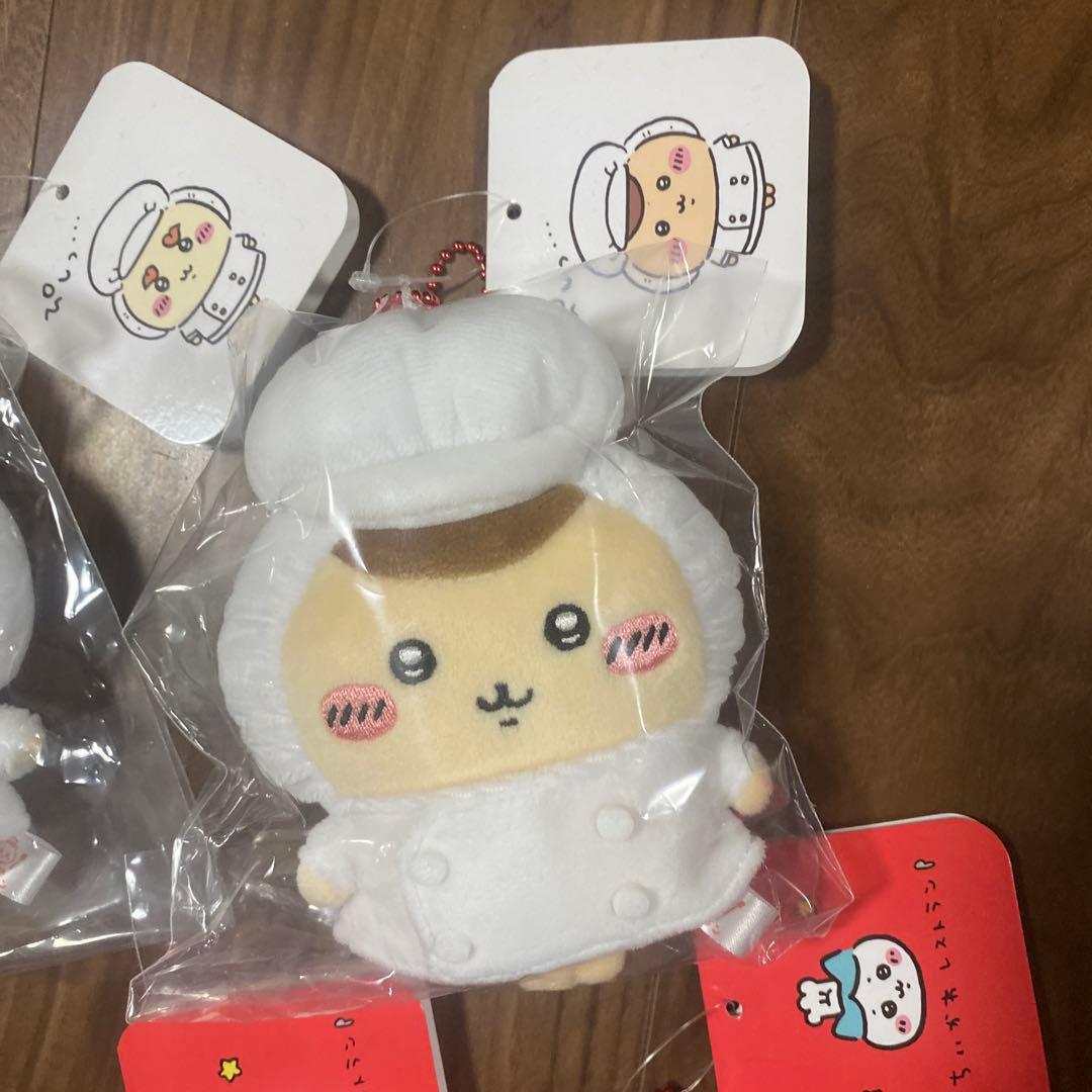 ちいかわ　レストラン　コック　キッチン担当　シーサー　くりまんじゅう　うさぎ