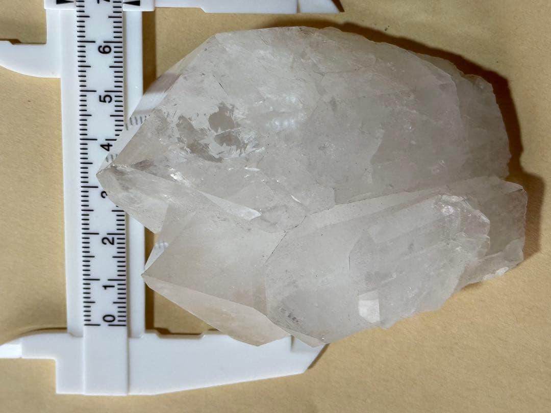 笛　ブラジル産水晶原石　台座付き