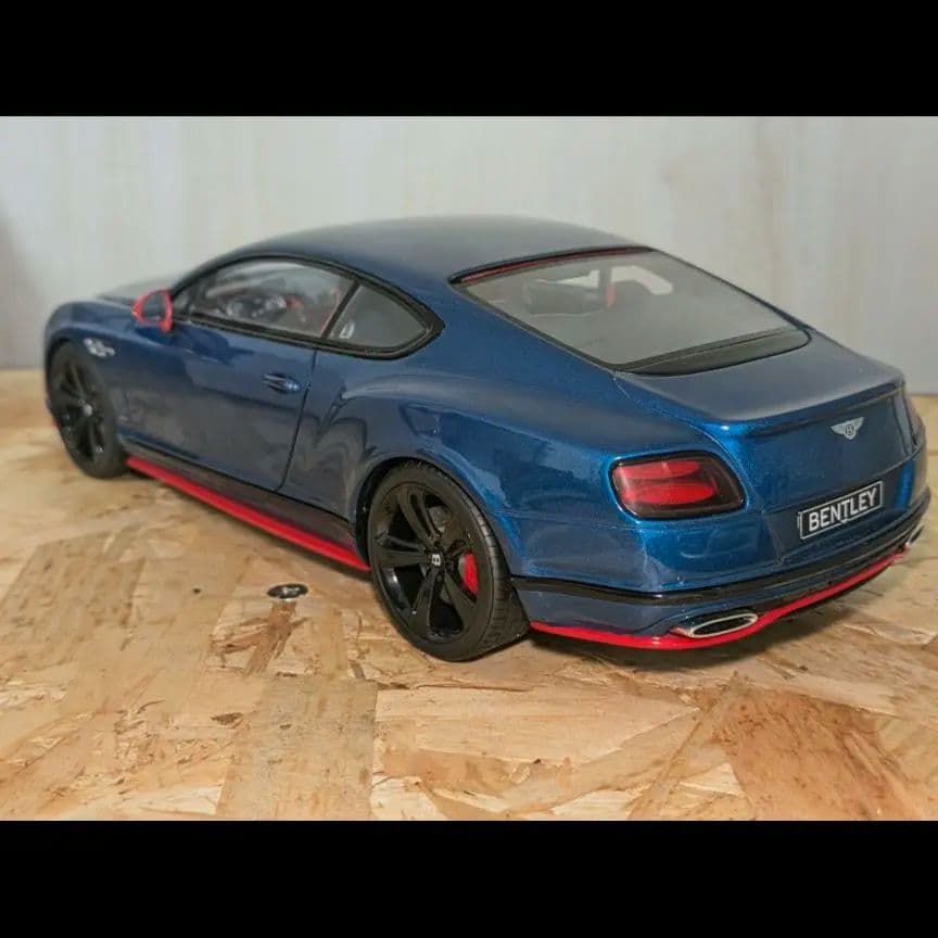 ベントレー ブラックエディション　コンチネンタル　GT 1/18