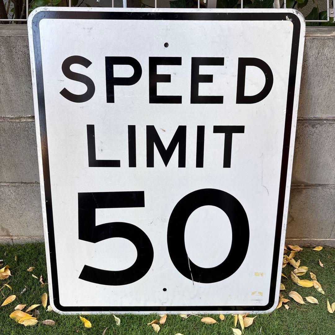 【アメリカ実物】USAロードサイン2枚　ONE WAY&SPEED LIMIT