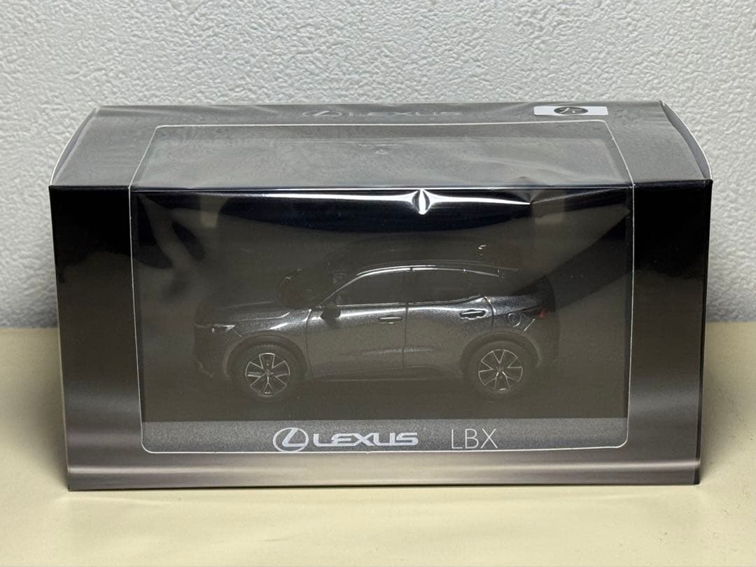 【新品未開封】 京商 LEXUS LBX ミニカー 1/43 グレー