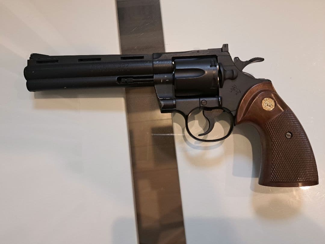 日本製 モデルガン エアガン ブラック リボルバー