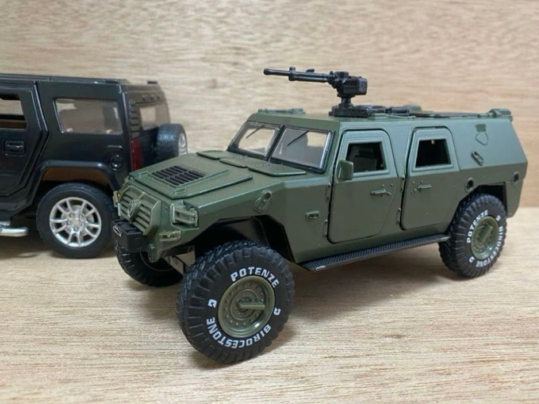 レア！1/24 装甲車　ミニカー　東風汽車集団　東風　EQ2050 猛士