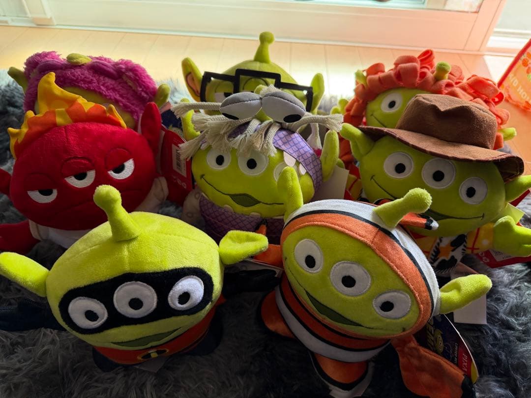 ディズニートイストーリーエイリアンぬいぐるみ8体セットタグ付き