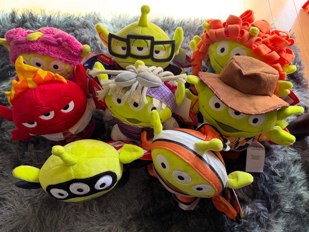 ディズニートイストーリーエイリアンぬいぐるみ8体セットタグ付き