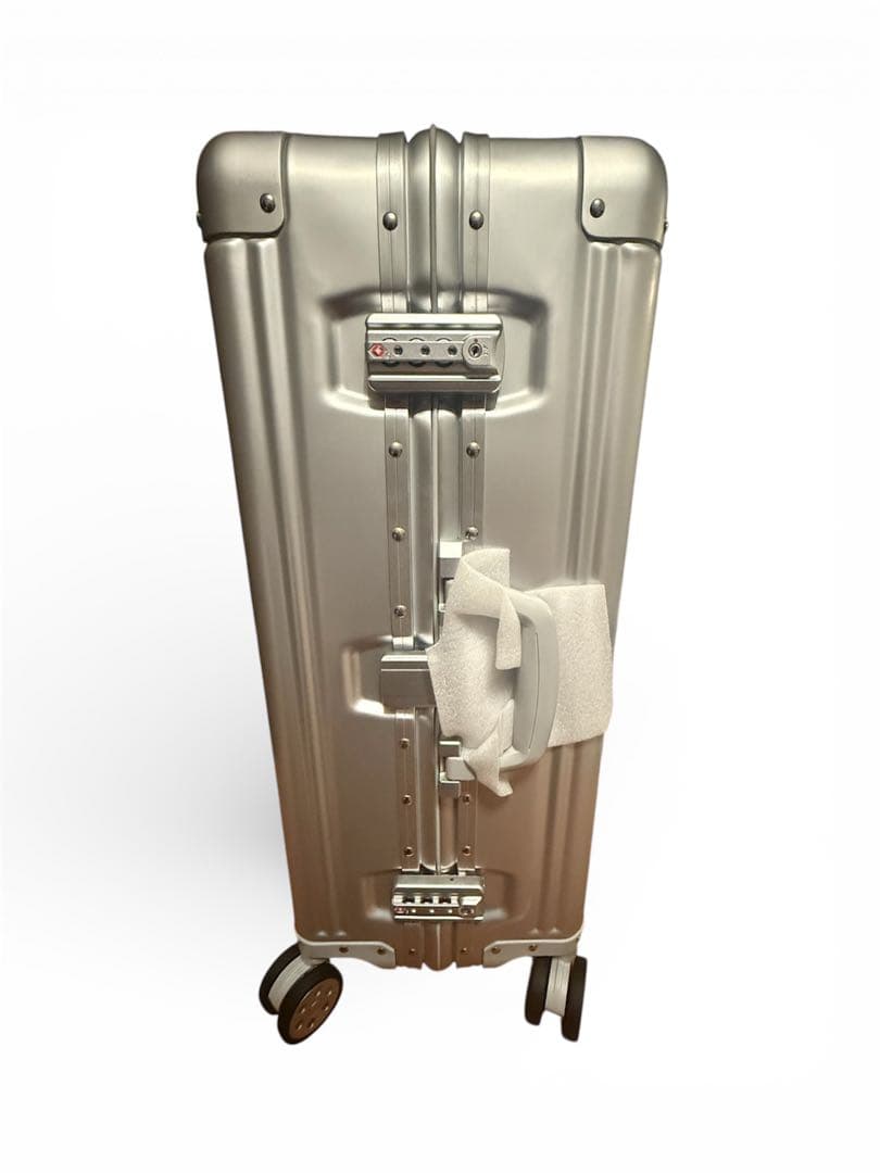 新品未使用　キャリーケース　メルセデスベンツ　カバー付　65L