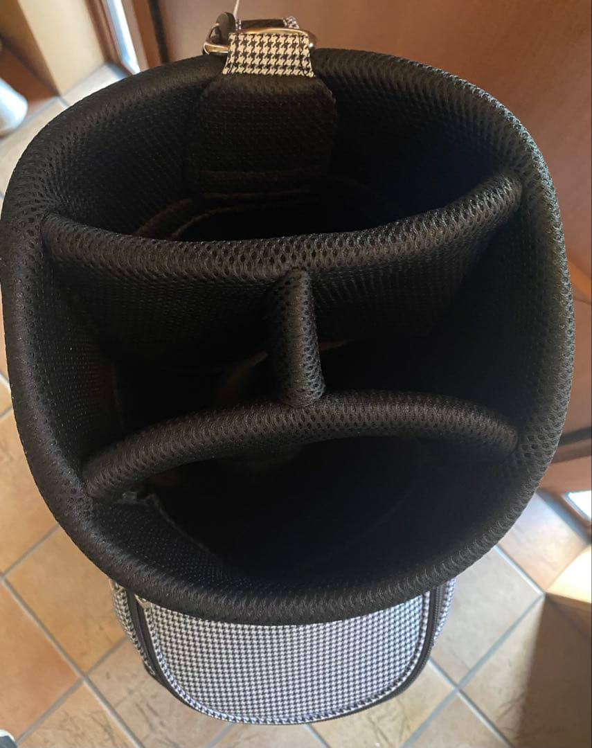 新品未使用XXIOゼクシオ ゴルフ キャディバッグ 千鳥格子柄 グレー系9.5型