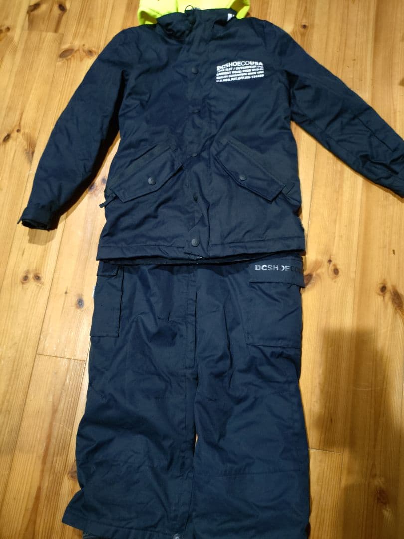 DCキッズ スノーボードウェアセット140