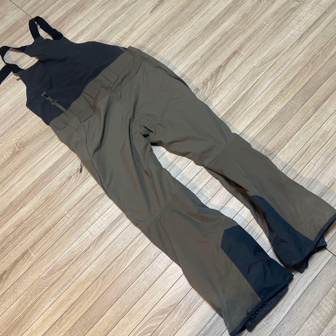 完売品　マウンテンハードウェア　ビブパンツ　サイズSR