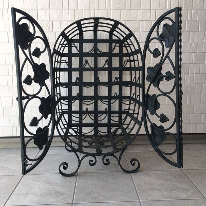 アイアンのワインラック　18本収納