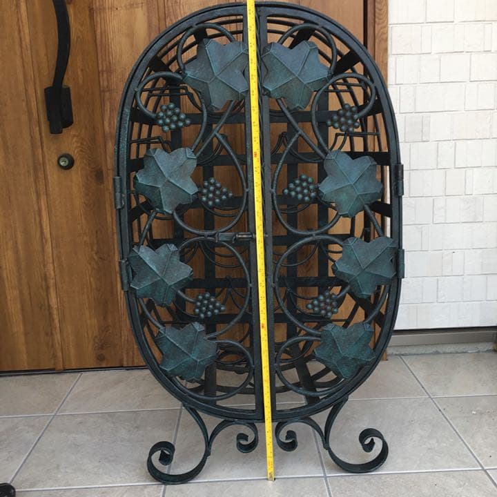 アイアンのワインラック　18本収納