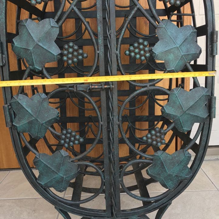 アイアンのワインラック　18本収納