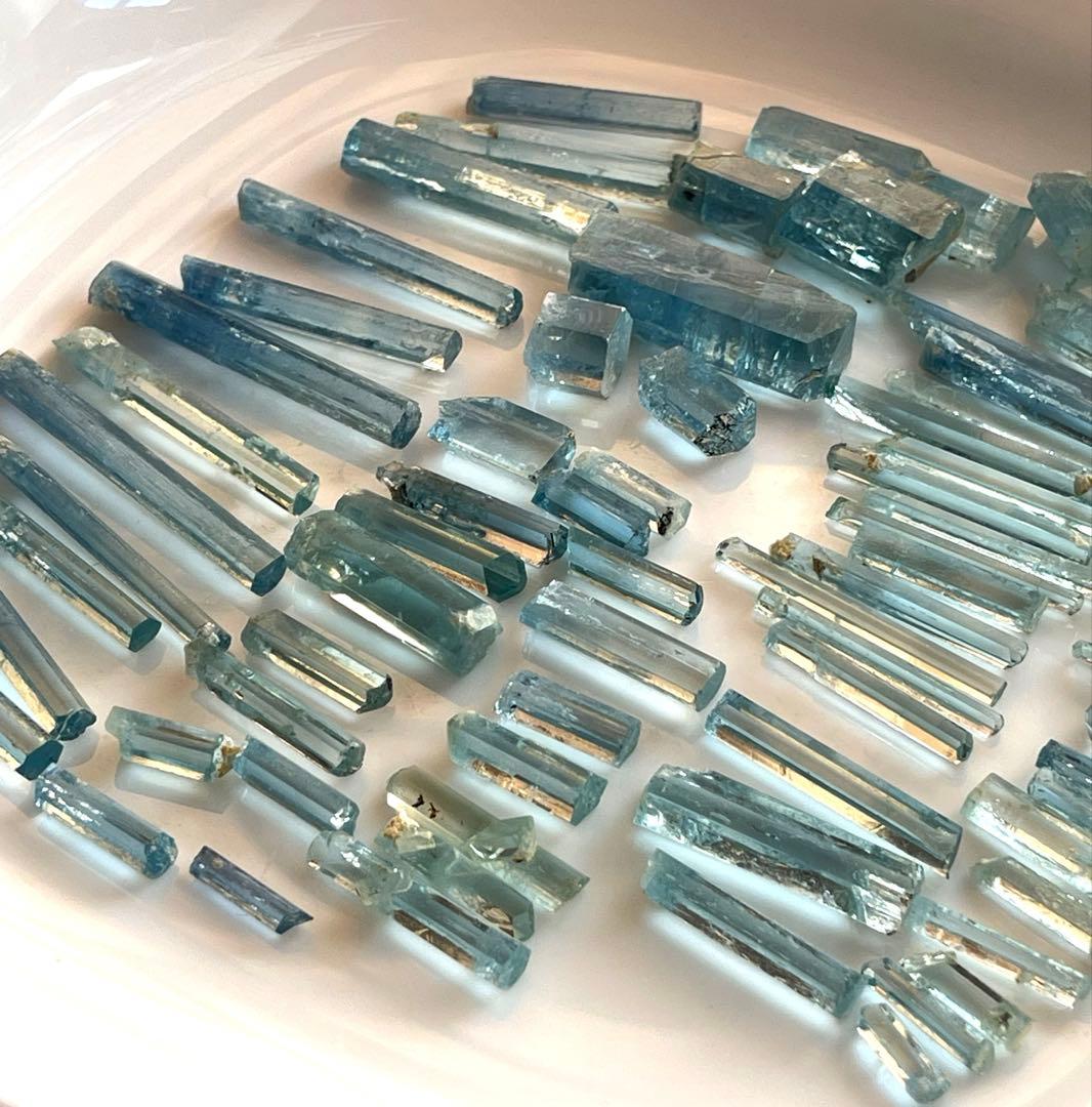 【高品質】高透明度・海色ブルー天然アクアマリンロット 306.9ctベトナム産