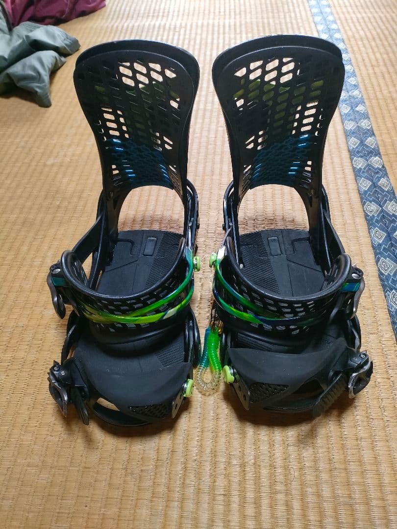 BURTON　ビンディング GENESIS　Sサイズ　ブラック/グリーン