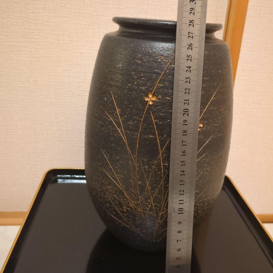 お正月　黒　陶器花瓶