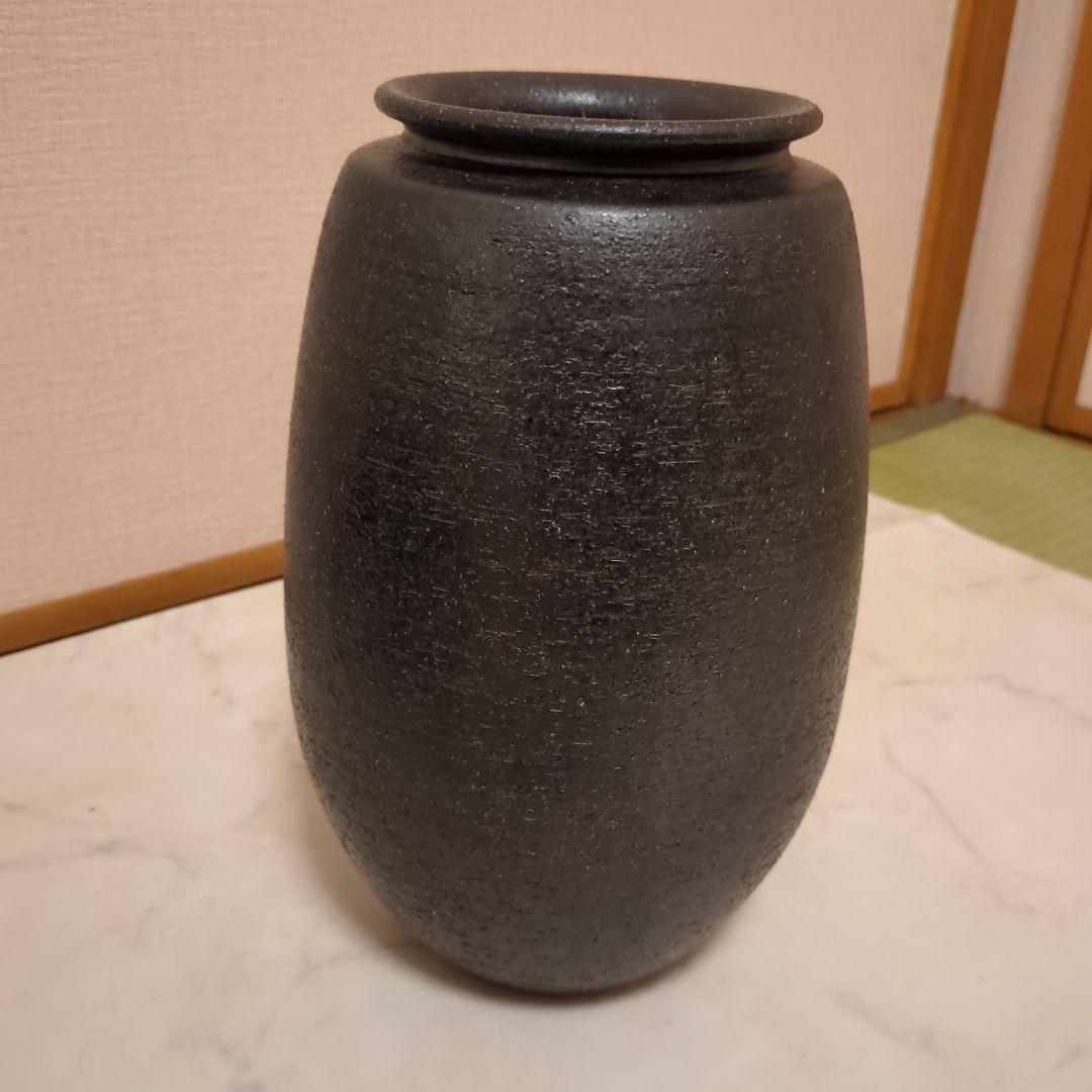 お正月　黒　陶器花瓶
