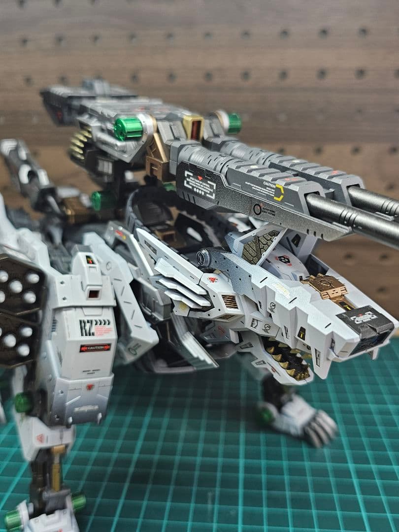 ゾイドHMMケーニッヒウルフデュアルスナイパーライフルセット全塗装