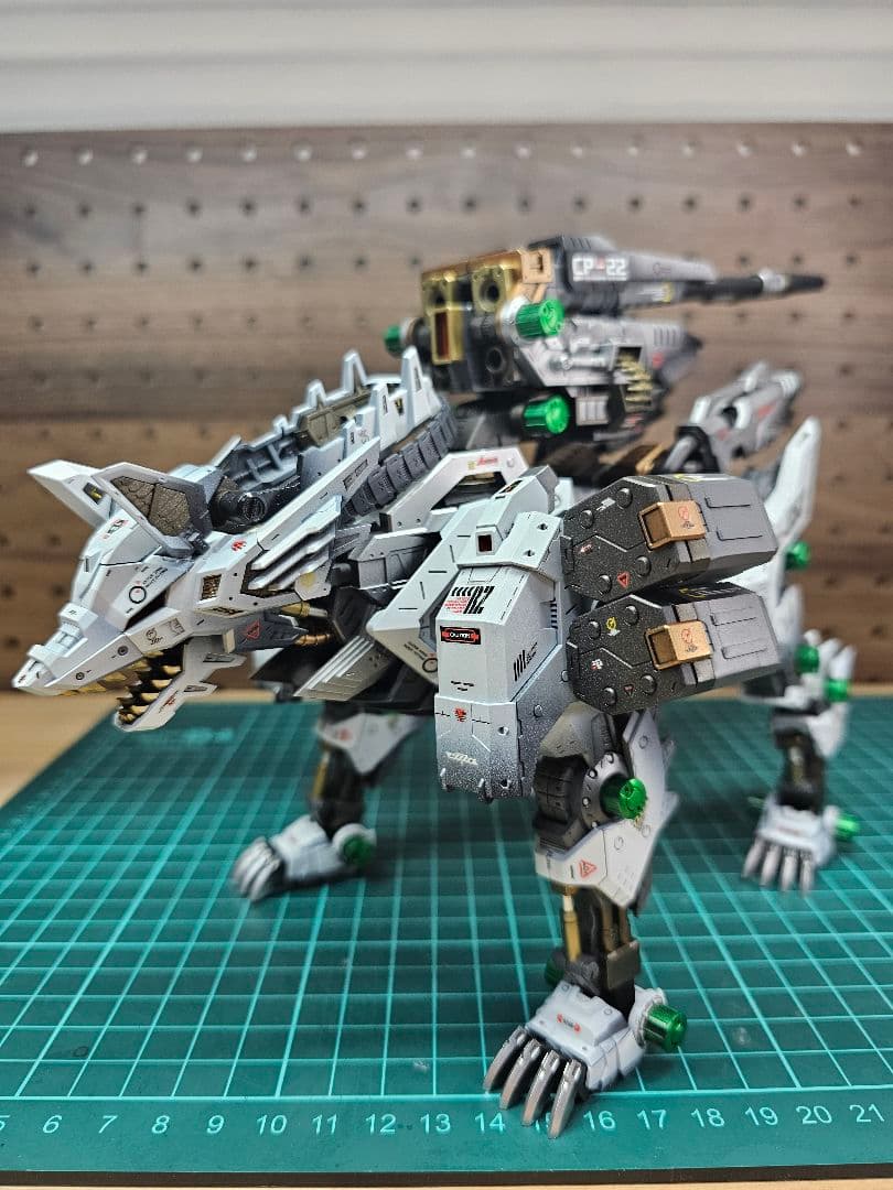 ゾイドHMMケーニッヒウルフデュアルスナイパーライフルセット全塗装