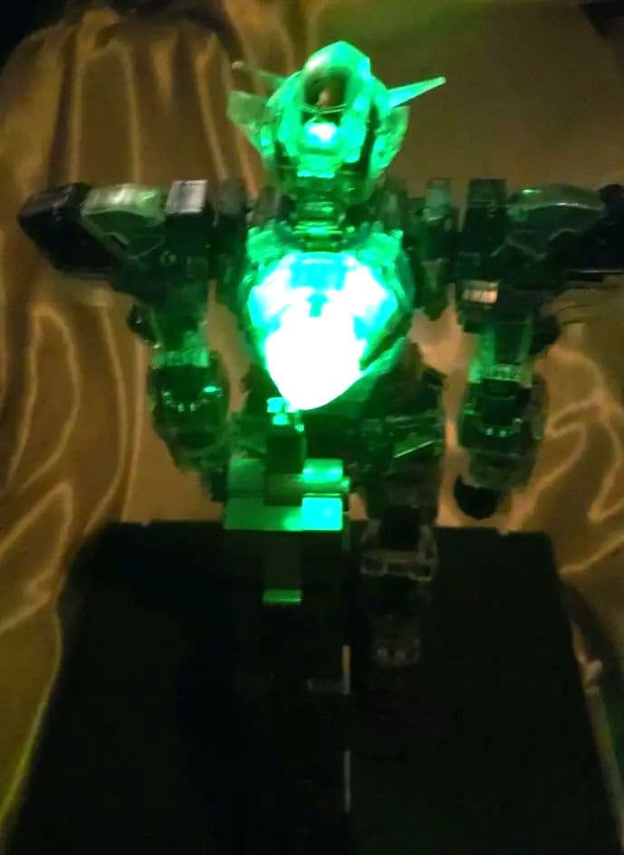 PG 1/60 ガンダムエクシア (LIGHTING MODEL)組立済LED付