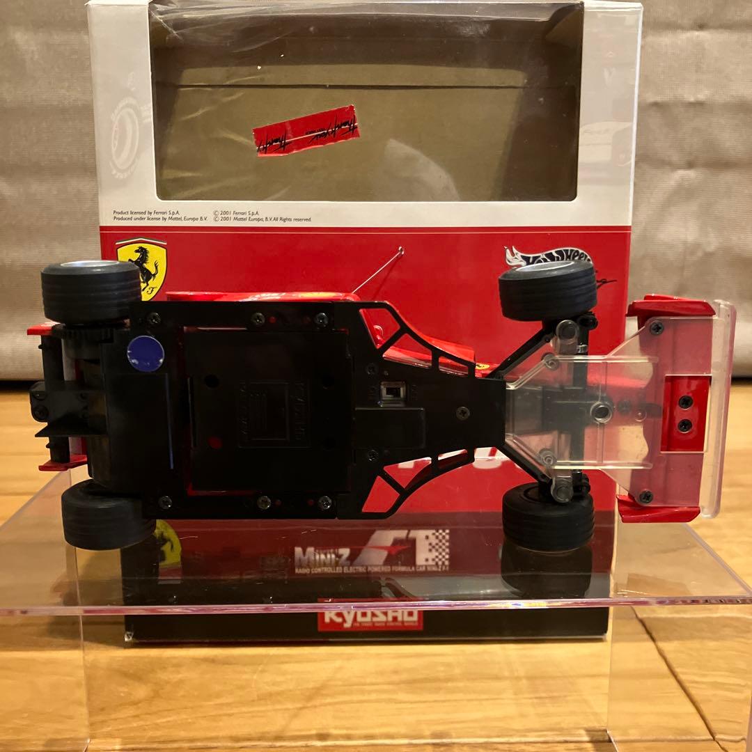 【絶版】京商ミニッツF-1 フェラーリF2001 レディセット