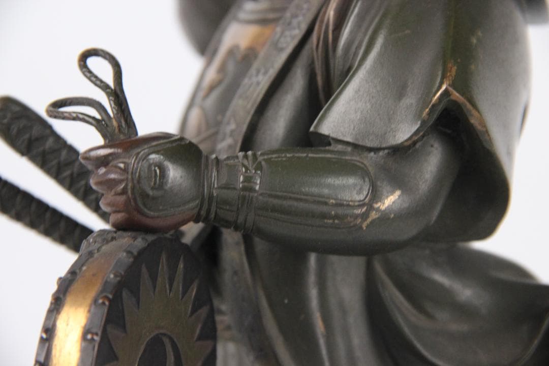 日本美術　銅製武人像　正秀作　細密彫刻　金象嵌　明治期金工　時代物 Eo1-21