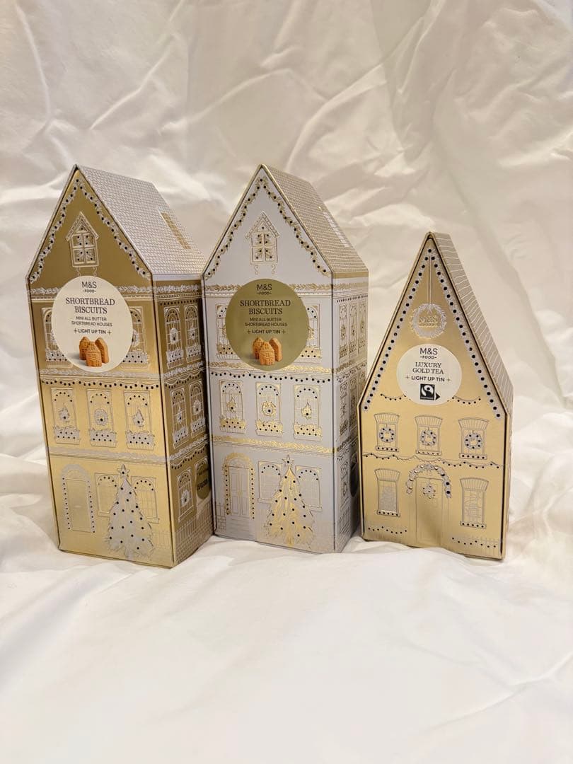 ３点セット M&S 2025年 クリスマス限定 ハウス型ライトアップ缶 1-12