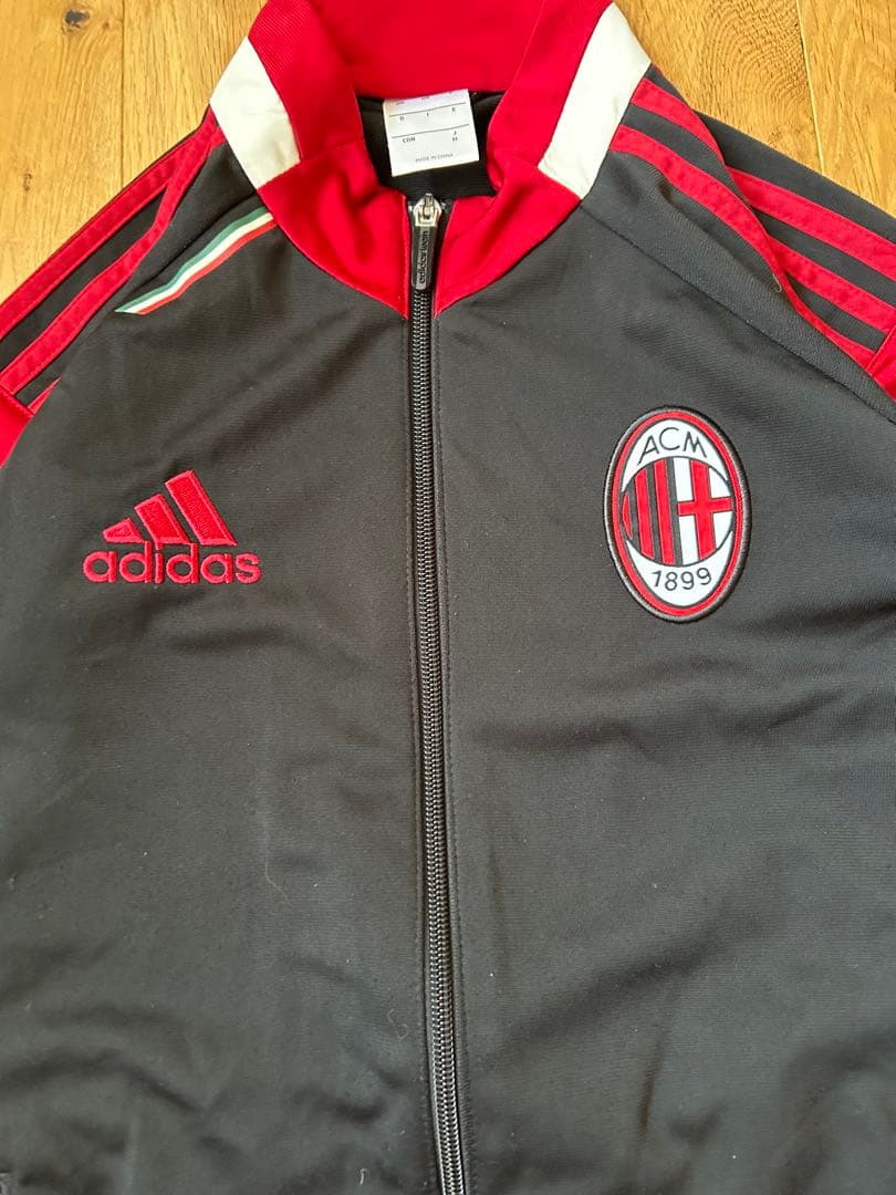 ACミラン セリエＡadidas セットアップ サッカー ジャージ 上下セット