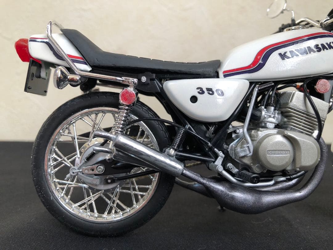 カワサキKH400・特攻の拓-爆音小僧-真嶋秋生風カスタムプラモデル/ケース付き