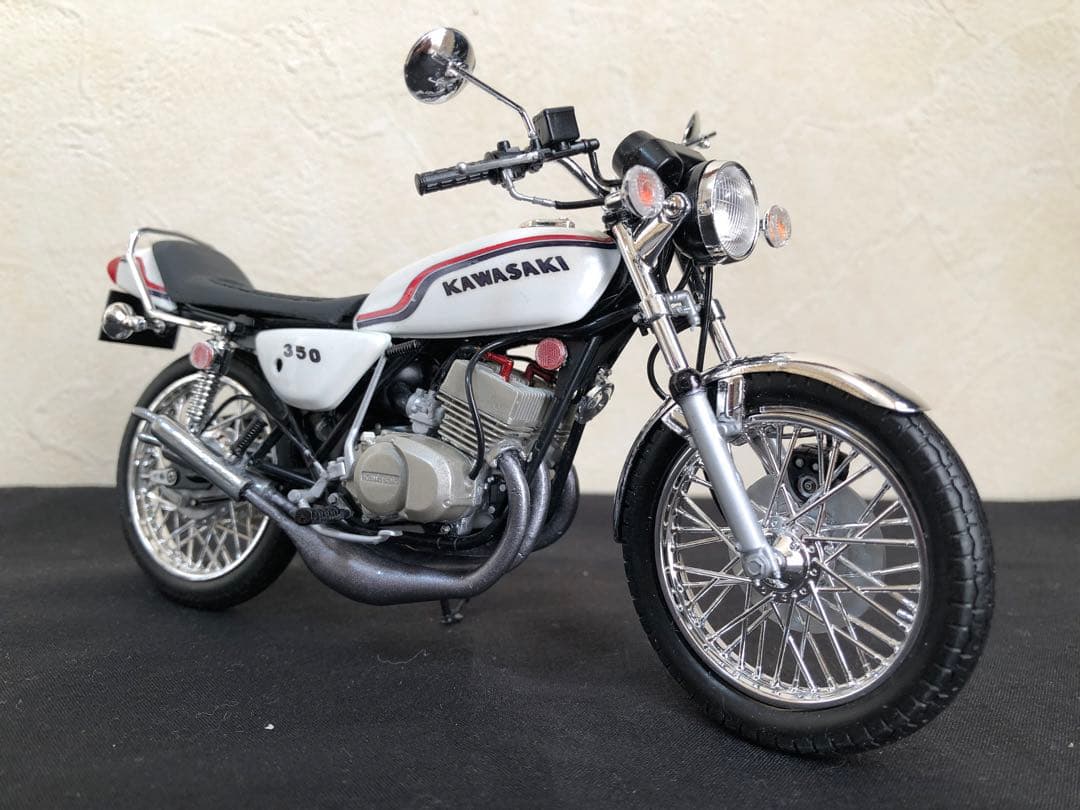 カワサキKH400・特攻の拓-爆音小僧-真嶋秋生風カスタムプラモデル/ケース付き