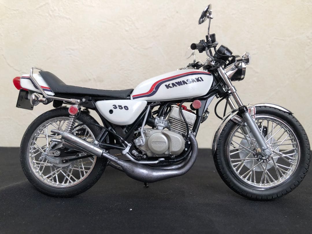 カワサキKH400・特攻の拓-爆音小僧-真嶋秋生風カスタムプラモデル/ケース付き