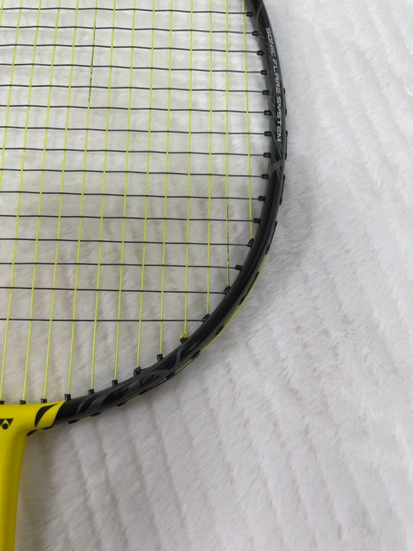 バドミントンラケット　ナノフレア1000PLAY 美品　4UG5