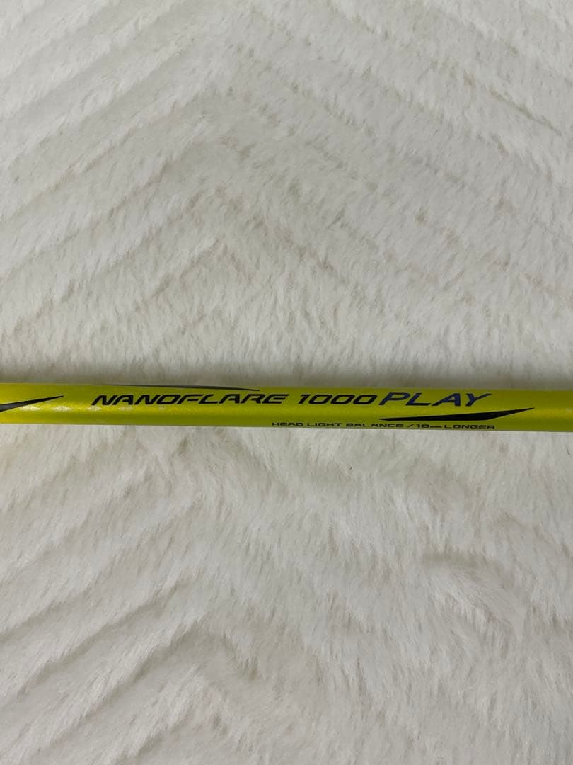 バドミントンラケット　ナノフレア1000PLAY 美品　4UG5