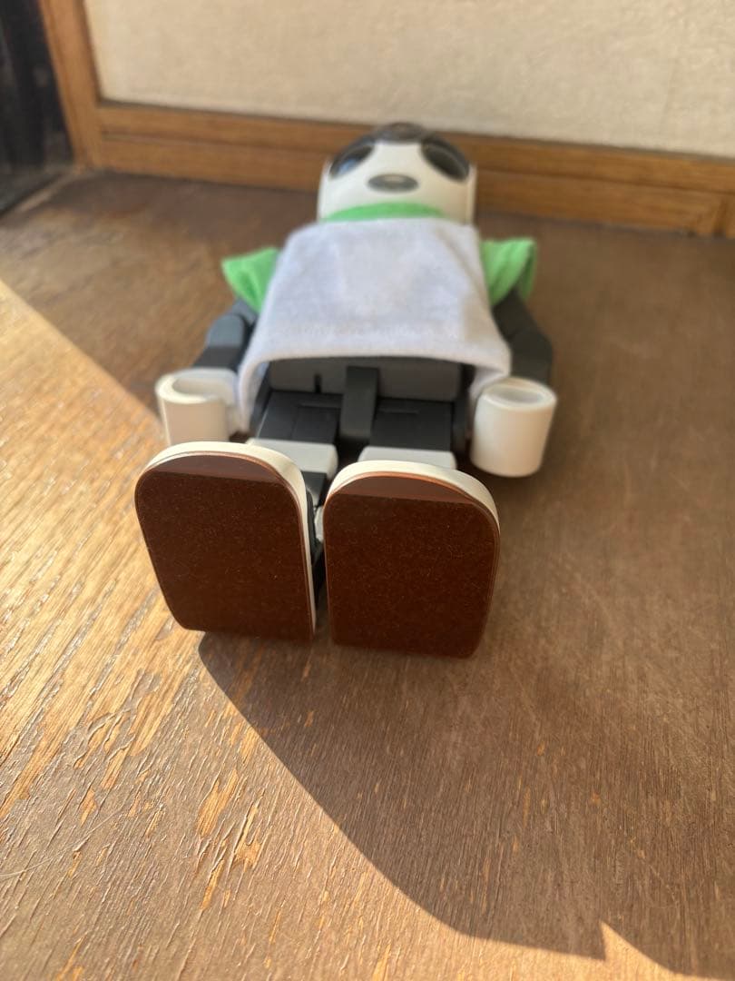 ロボホン　SR-03M SHARP